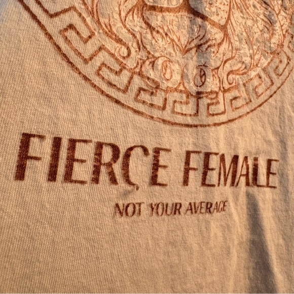 Pebby Forevee Fierce Female side slit Graphic Tee Shirt womens size large L - Picture 3 of 8